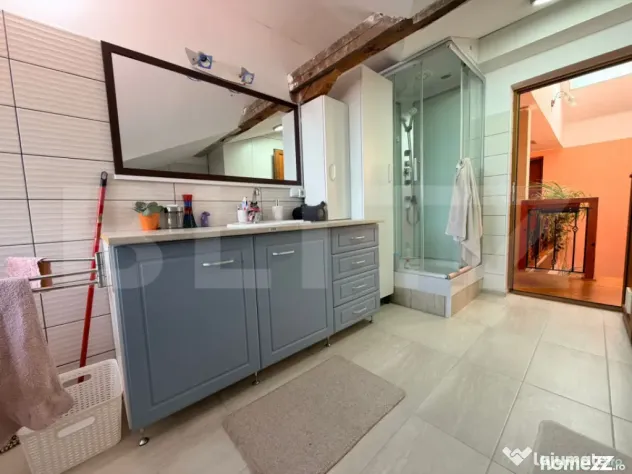 Casă individuala, P+M, garaj, teren 875 mp, 160 mp utili, - Craiova (Dolj)