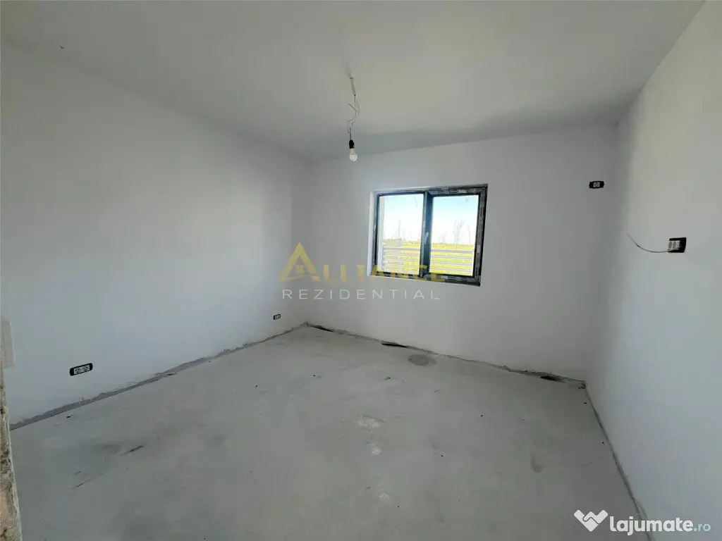 Casa individuala - 3 camere - 2 bai- teren-375 mp-200 M de
