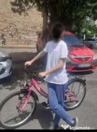 Bicicleta fete roz 