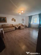 Casă P+1, compusă din 2 apartamente (intabulate separat) teren 1216 mp 