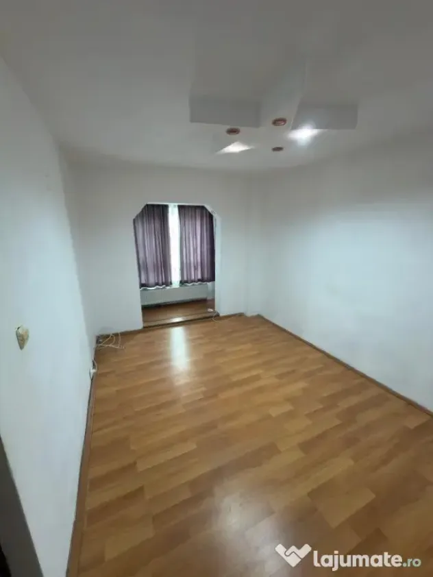 Apartament 3 camere Ramnicu Sarat