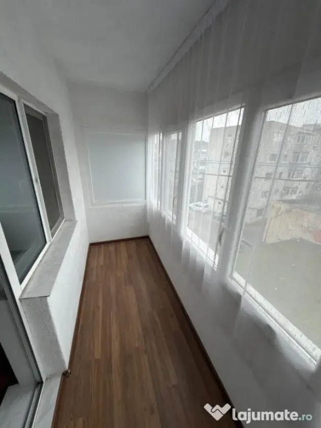 Apartament 3 camere Ramnicu Sarat