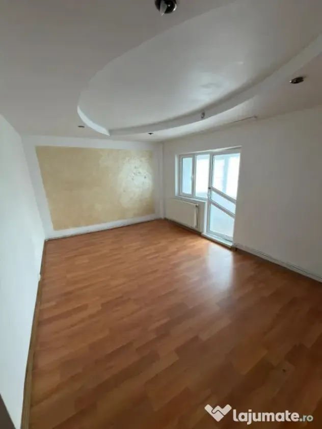 Apartament 3 camere Ramnicu Sarat