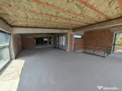 Spatiu comercial, 164mp, 5 parcari, zona Av. Iancu