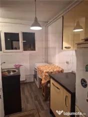 Garsoniera decomandata- zona Astra
