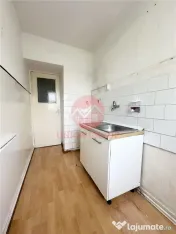Apartament 2 Camere Semidecomandat, Etaj Intermediar, Tomis 