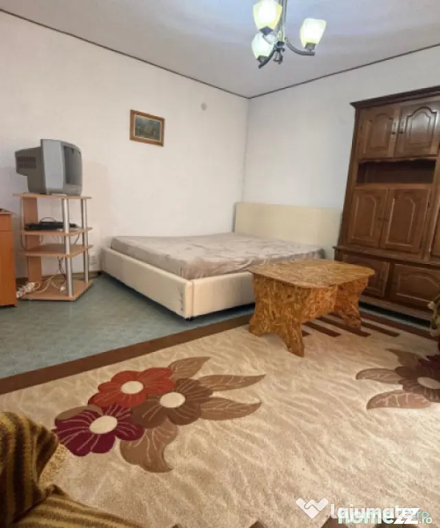 Garsonieră cu balcon, 35.84 mp, etaj 1, Strada Lupeni - Plo