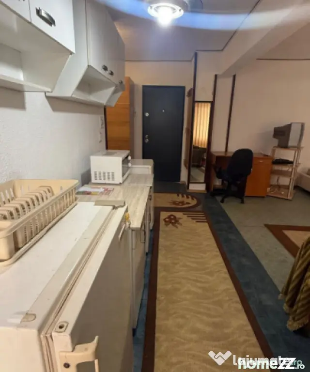 Garsonieră cu balcon, 35.84 mp, etaj 1, Strada Lupeni - Plo