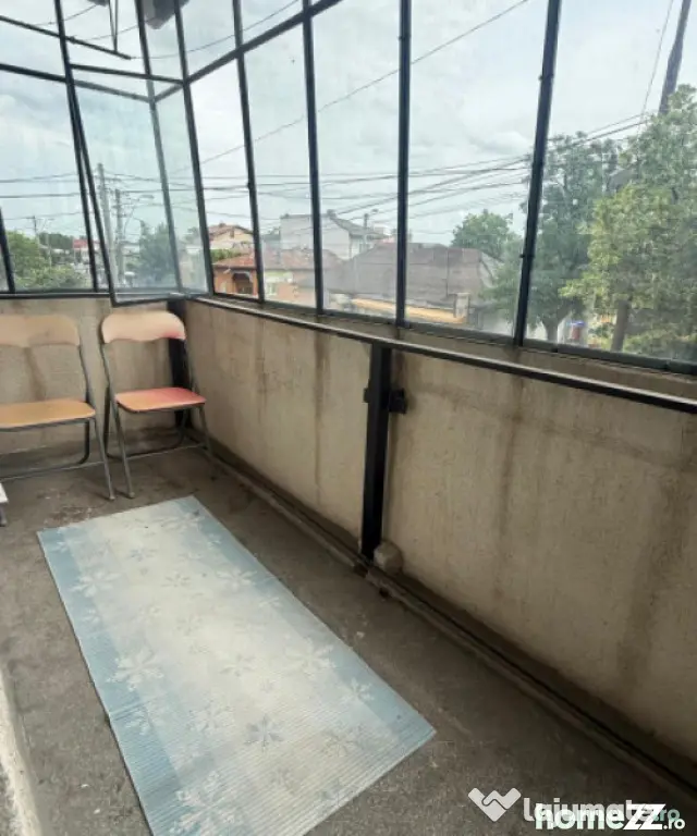 Garsonieră cu balcon, 35.84 mp, etaj 1, Strada Lupeni - Plo