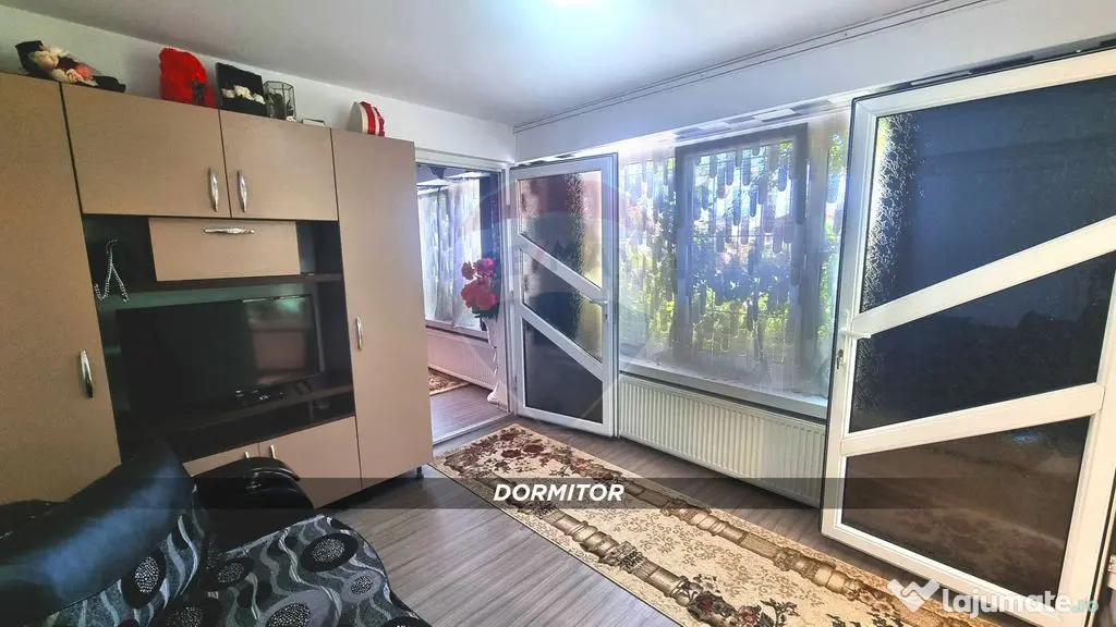 Apartament cu 3 camere si gradină de vânzare