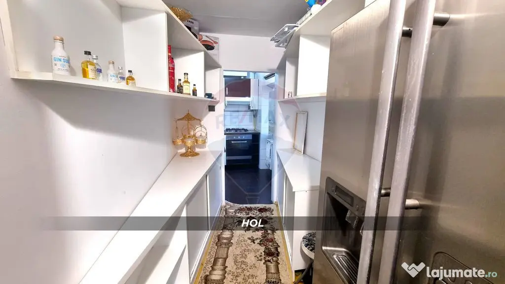 Apartament cu 3 camere si gradină de vânzare