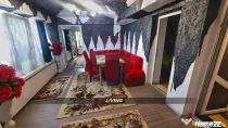 Apartament cu 3 camere si grădină de vânzare