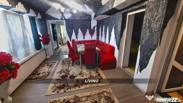 Apartament cu 3 camere si grădină de vânzare