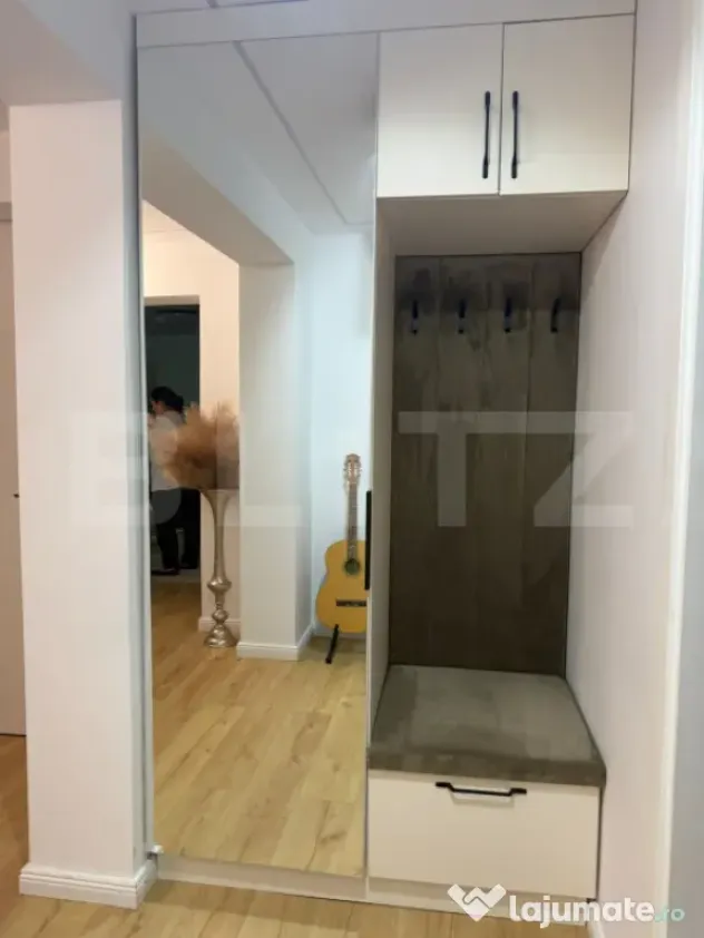 Apartament 3 camere, complet renovat, 65 mp, decomandat, car