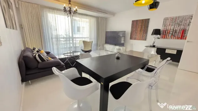 Apartament l 4 Camere l Primaverii