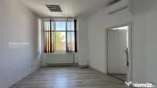 Birou + Parcare + Depozitare + Acces Marfa | Etaj Integral | 