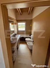 Apartament 4 camere, 136 mp, 2 locuri de parcare, zona Compl 