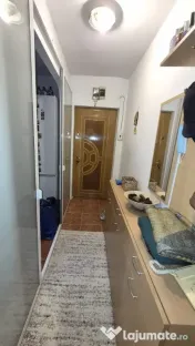 Poarta 6 , 2 camere semidecomandat 