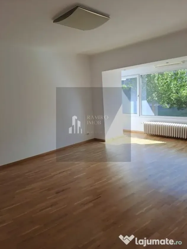4 camere etaj 1 /450 m METROU UNIRII
