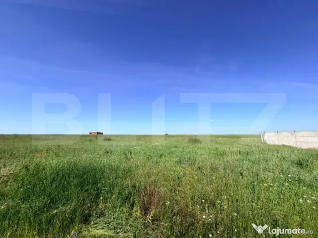 Teren intravilan de vânzare – 900 mp, zona Coșoveni