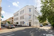 Apartament cu 4 camere de vânzare în zona Ultracentral
