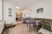 Apartament cu 4 camere de vânzare în zona Ultracentral