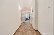 Apartament cu 4 camere de vânzare în zona Ultracentral
