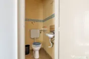 Apartament 4 camere + boxă, etaj 1, în zonă Ultracentral 