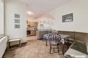 Apartament cu 4 camere de vânzare în zona Ultracentral 