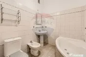 Apartament cu 4 camere de vânzare în zona Ultracentral 