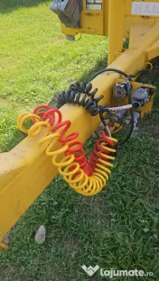 Remorcă HANGLER 8.8 Tone cu Prelată – Stare Foarte Bună 