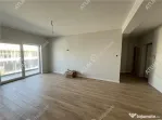 Apartament de 3 camere cu 2 bai si 2 balcoane la etajul 1 in