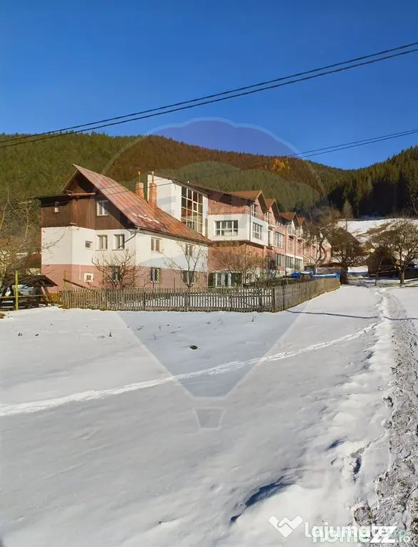 Casă / Vilă Moeciu de Sus, 6 camere, sub pretul pietei - Moieciu de Sus (Brasov)