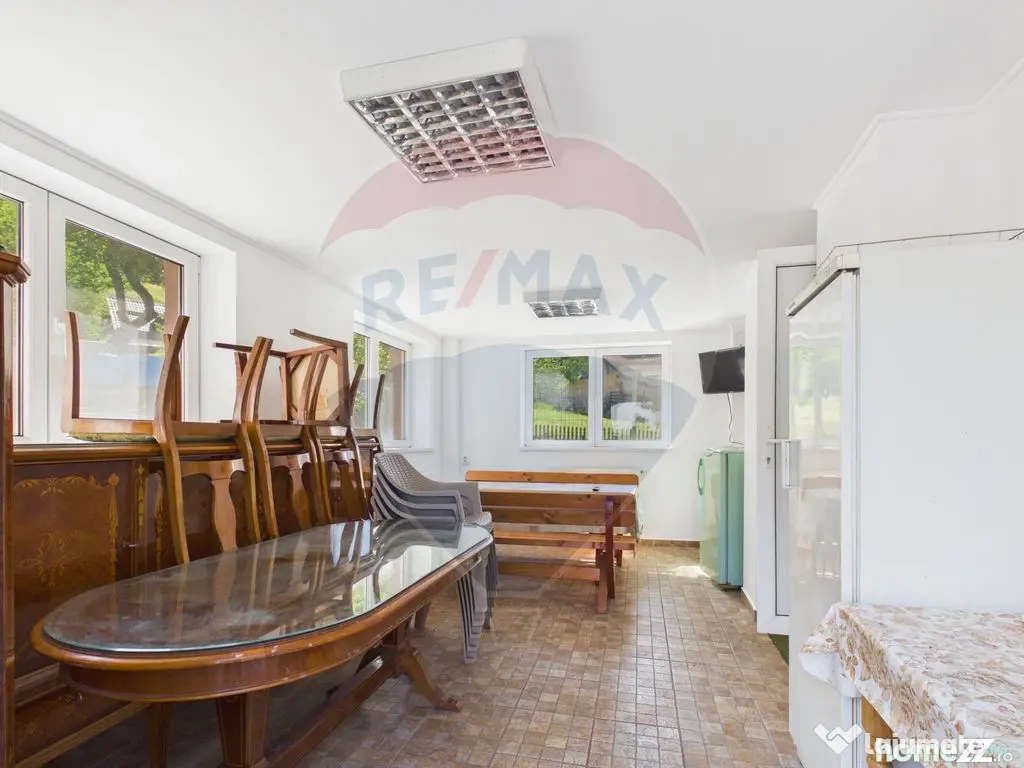 Casă / Vilă Moeciu de Sus, 6 camere, sub pretul pietei - Moieciu de Sus (Brasov)