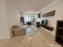 Apartament cu 3 camere de vânzare