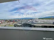 Apartament cu 3 camere de vânzare 