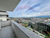 Apartament cu 3 camere de vânzare 