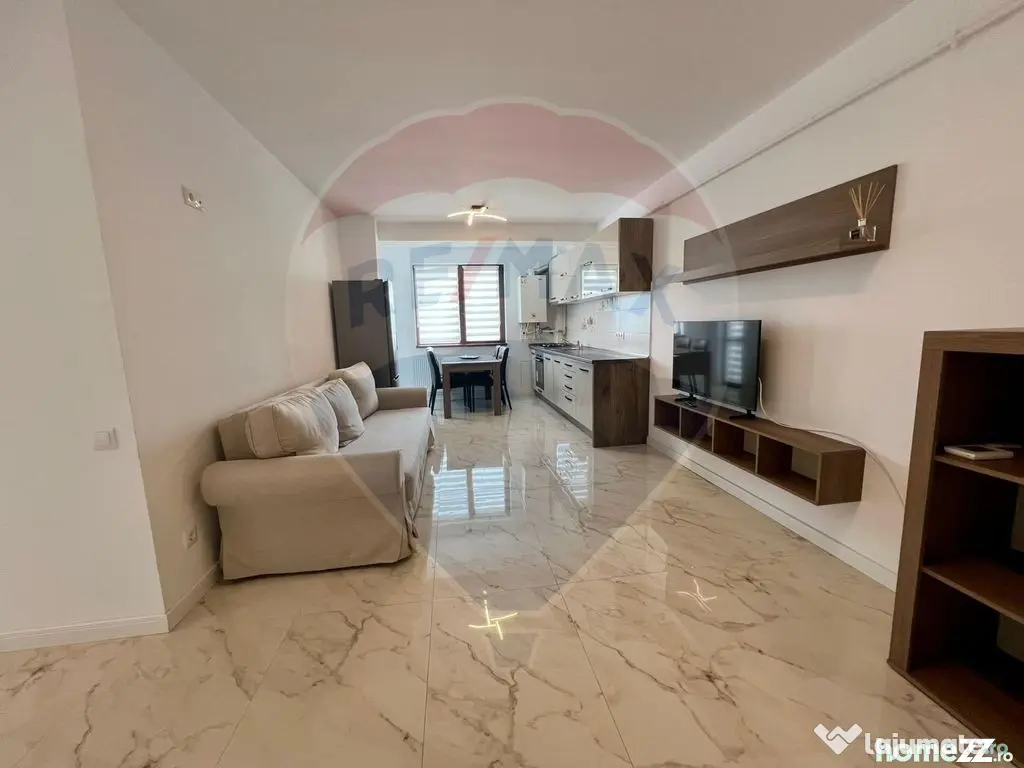 Apartament cu 3 camere de vânzare