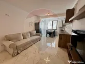 Apartament cu 3 camere de vânzare 