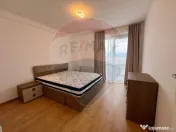 Apartament cu 3 camere de vânzare 