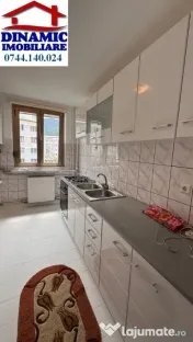 Ap 2 cam, decomandat–Mărăței, zona Școala Nr. 2, 50 mp, 350 eur/lunar 