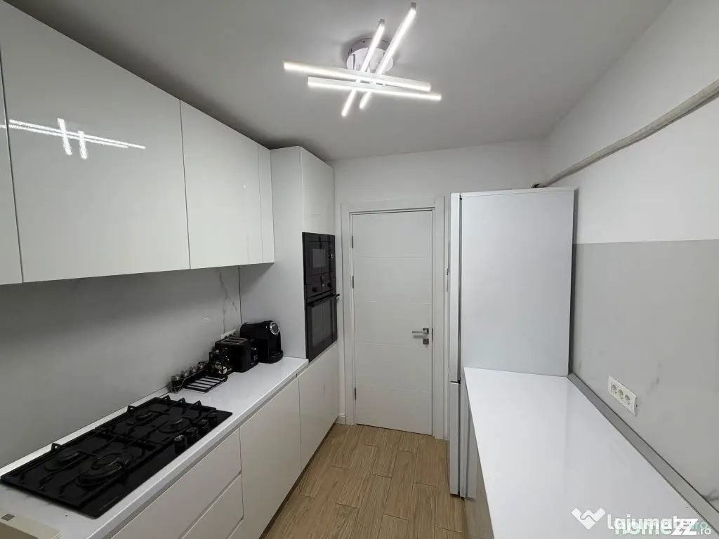 Apartament 3 camere zona Faleza Nord Renovat Total cu Centrala - Constanta (Constanta)