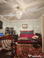 Casa batraneasca renovabila, 1033 mp teren, zona Poiana 