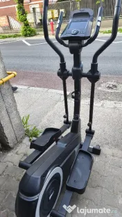 Bicicletă eliptică 