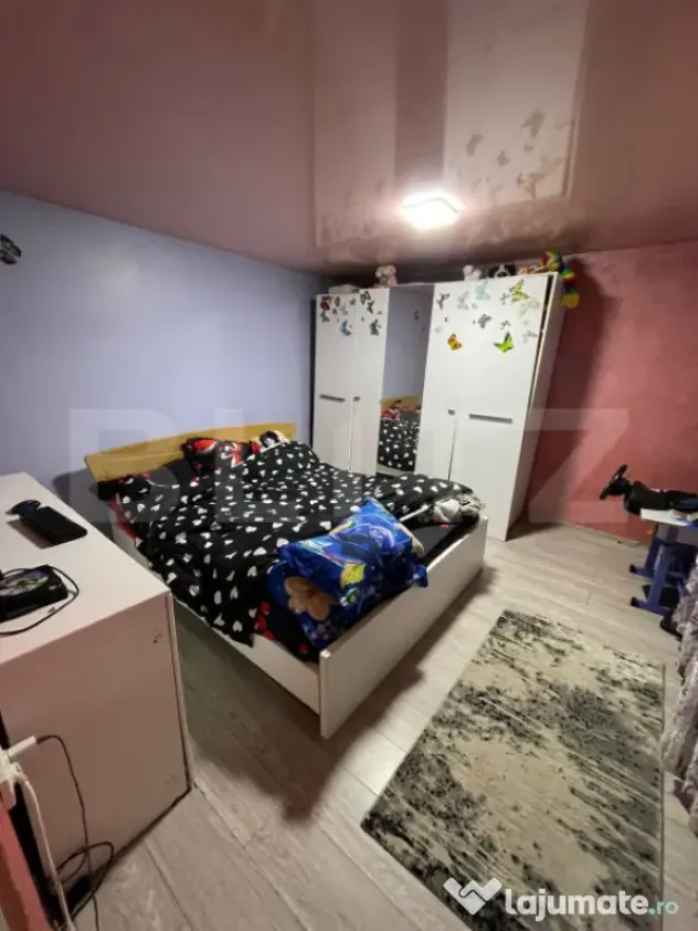 Casa de vanzare, 97 mp, zona Piata Centrala