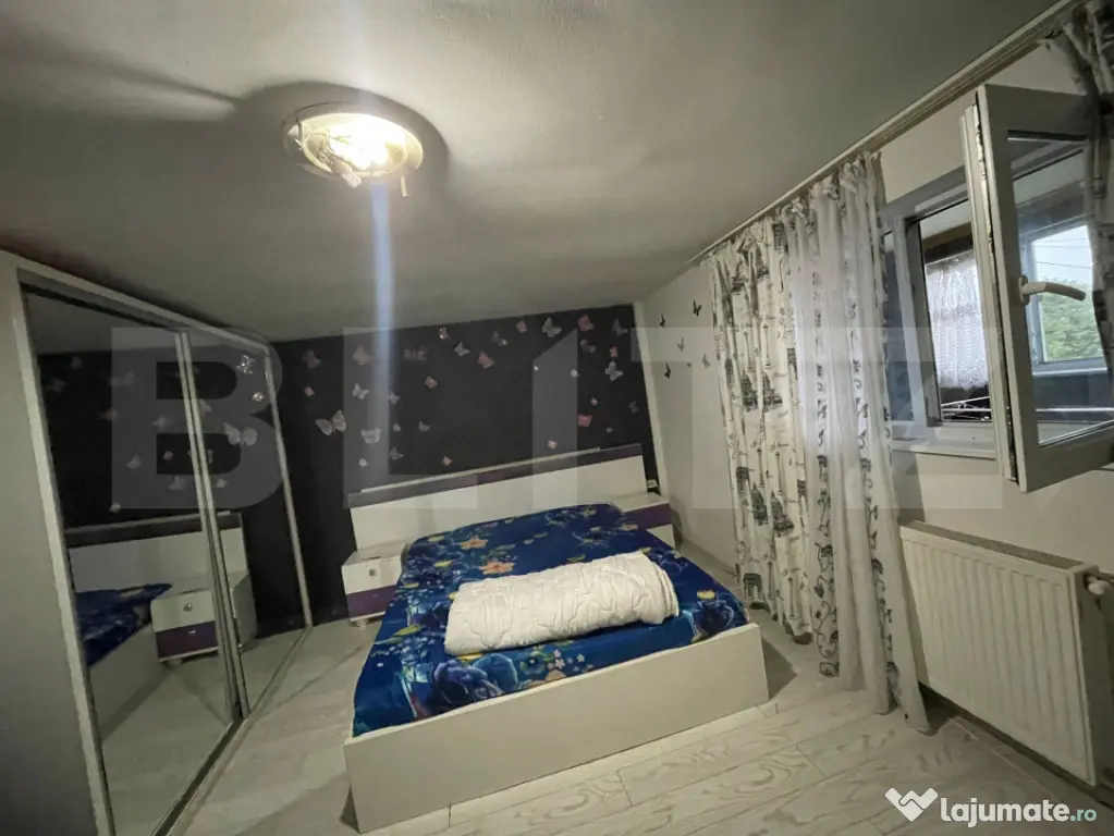 Casa de vanzare, 97 mp, zona Piata Centrala