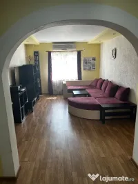 Vand apartament 4 camere lângă parcul Sebastian 