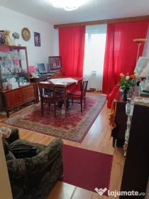 Apartament 3 camere etaj intermediar, ct, boxa pe etaj, beci, bloc izolat