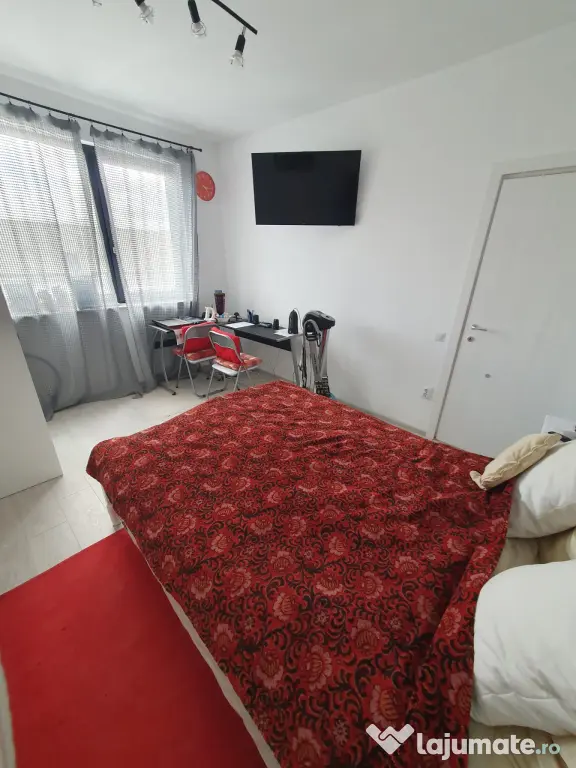 Penthouse luminos 75 mp utili + terasă mare + parcare inclusă_Donath Park