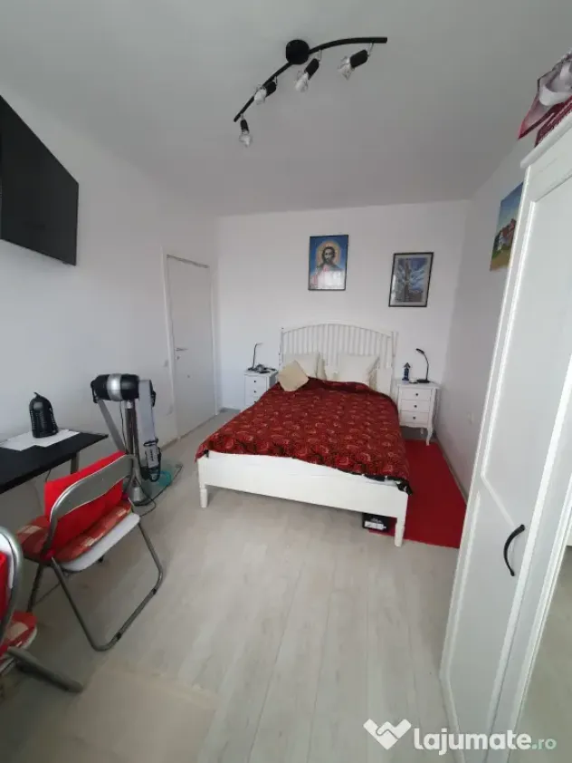 Penthouse luminos 75 mp utili + terasă mare + parcare inclusă_Donath Park